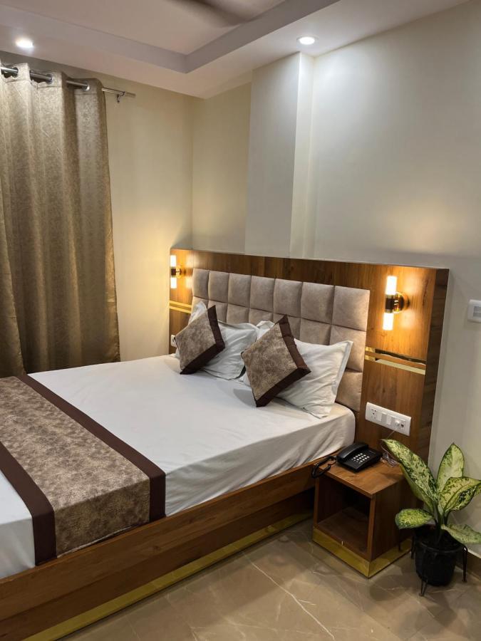 Hotel Mahalaxmi deluxe New Delhi Luaran gambar