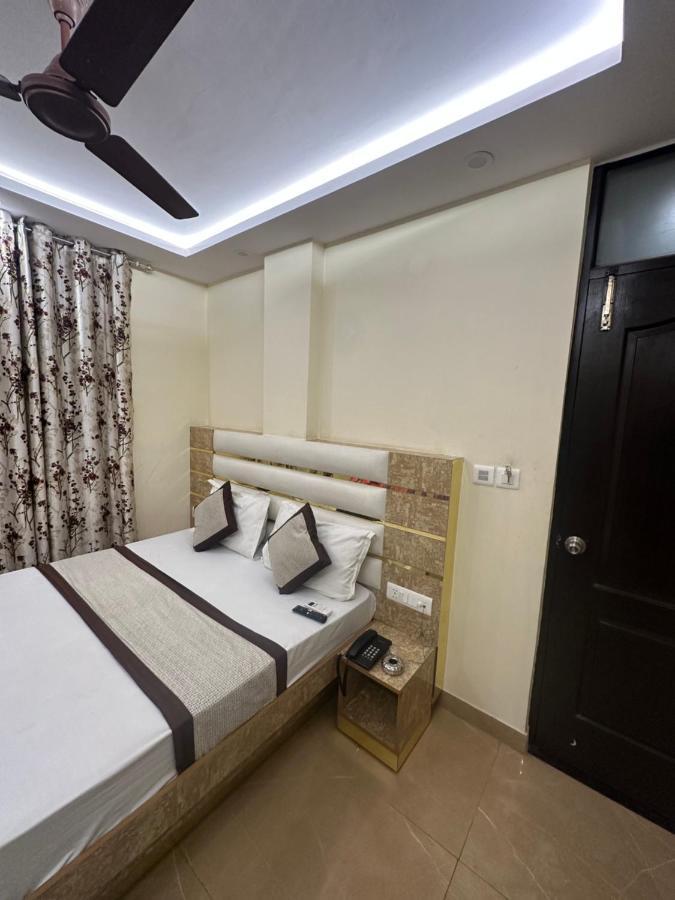 Hotel Mahalaxmi deluxe New Delhi Luaran gambar