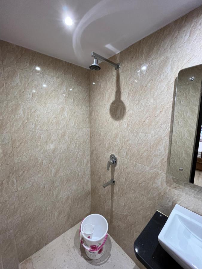 Hotel Mahalaxmi deluxe New Delhi Luaran gambar