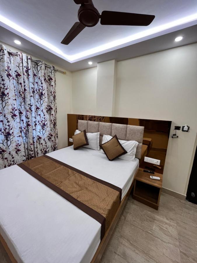 Hotel Mahalaxmi deluxe New Delhi Luaran gambar