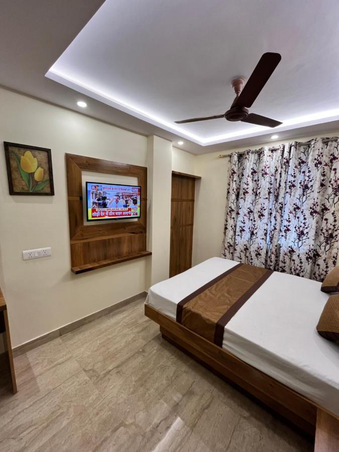 Hotel Mahalaxmi deluxe New Delhi Luaran gambar