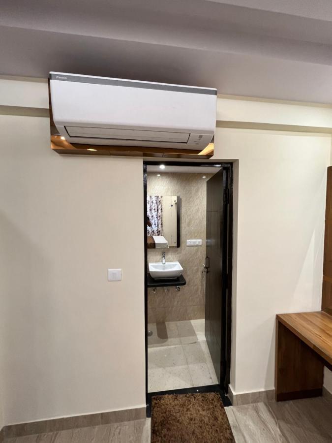 Hotel Mahalaxmi deluxe New Delhi Luaran gambar